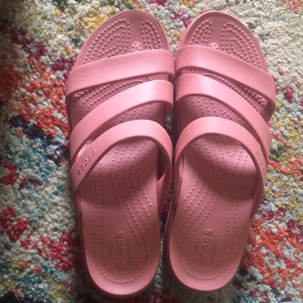 Dual comfort crocs